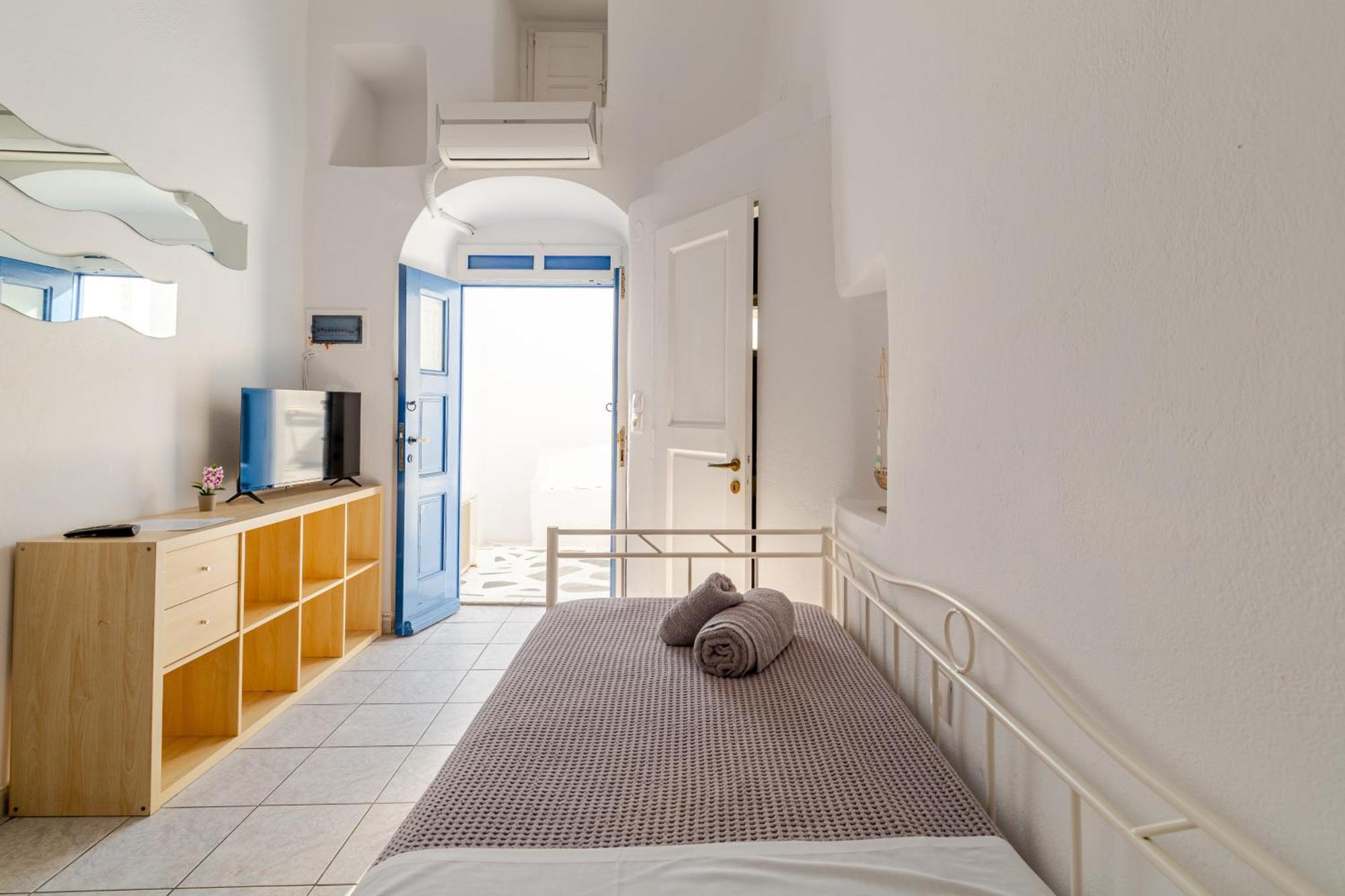 Elenitas Town House With Veranda And Sea View Mykonos Town Exterior photo